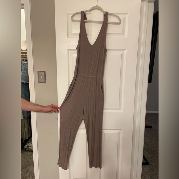 Mocha jumpsuit - Size M - Picture 2 of 3